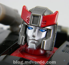 Transformers Streak - Masterpiece - modo robot