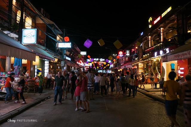 pub street at siem reap night market