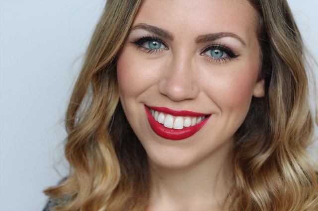 Bronze Eyes Red Lipstick | Holiday Makeup