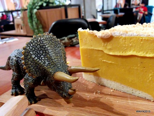 Triceratops Pumpkin Cake