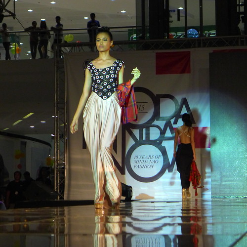 Davao Photos: Jared Cervano Collection Inspired by B'Laan Tribe at the 10th Moda MindaNow - DavaoLife.com