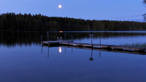 summer moon lake night finland geotagged july fin 2015 eteläpohjanmaa isojoki 201507 kangasjärvi 20150706 geo:lat=6216859573 geo:lon=2200162127