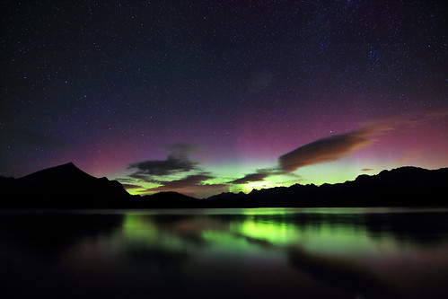 Kananaskis Lake aurora