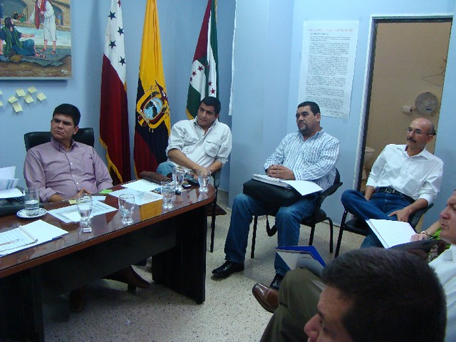 Reunión de alcaldes sobre Daule Peripa