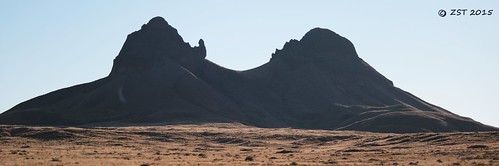 vacation arizona landscape rocks nativeamerican geology navajo reservation indianwells volcanicplug volcanicrocks diné highway77 zeesstof navajoserviceroute6