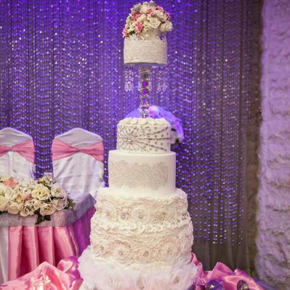 Wedding Cake by Susana El-mir