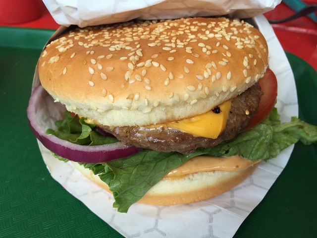 Red Mill deluxe with cheese - Red Mill Burgers