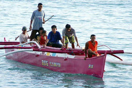 macrohon southernleyte leyte island philippines philippine visayas teampilipinas pilipinas filipinas pinas asia asian mer sunset village town fish sanctuary fishing boat sony