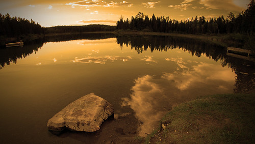 lakelillian lake water nationalhistoricsite stillness eckharttolle reflection lakereflection sunset quiet peace britishcolumbia columbiavalley canada cans2s pentaxk5 200favs