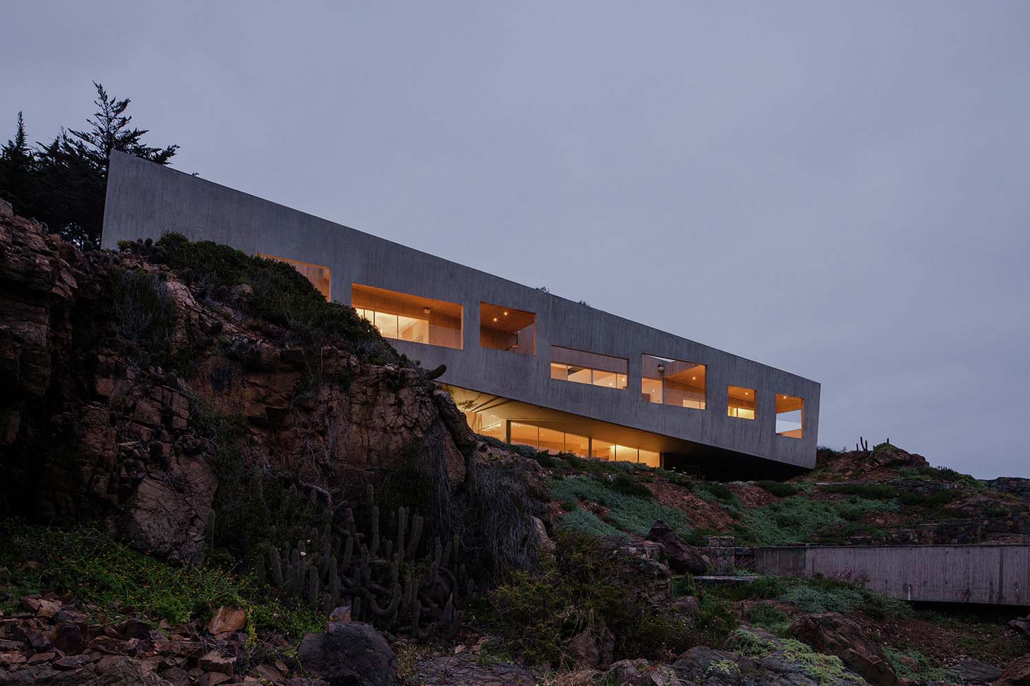 Bahia Azul House design by Felipe Assadi + Francisca Pulido