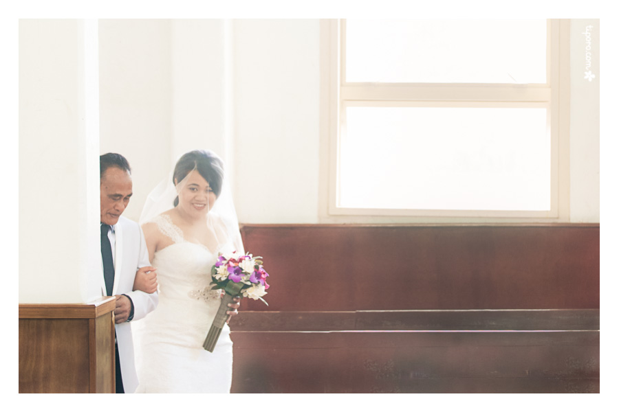 The Bride's Entrance. processional, wedding entrance photos