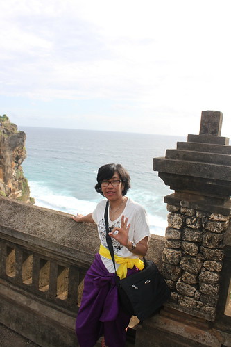 Uluwatu Bali dan pertunjukkan tari Kecak