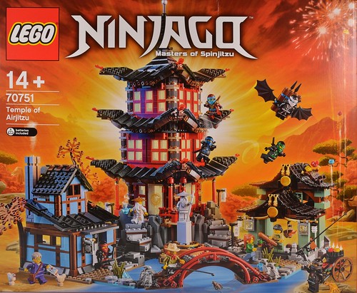 Lego Ninjago MISAKO with Orange Fish Ninja Lady Minifig Minifigure from 70751