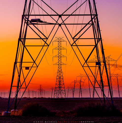 california red orange abstract sunrise us power unitedstates i5 towers minimal infrastructure electricity symetrical buttonwillow centralcalifornoa keckcounty