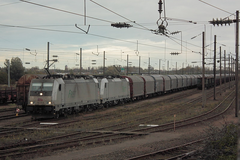 Bombardier 35137 - TRAXX F140 MS - Fret SNCF 'E 186 191' + Bombardier 35117 - TRAXX F140 MS - Fret SNCF 'E 186 189' / Dunkerque
