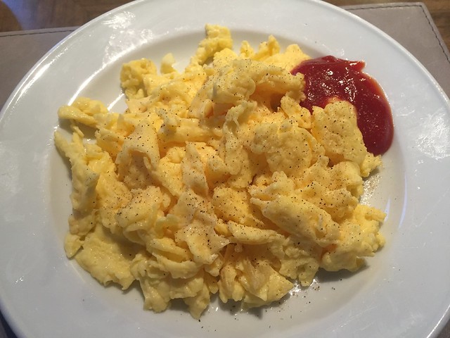 Scrambled eggs - Renaissance Beijing Wangfujing Hotel