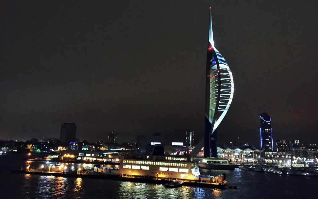 Viajar con mascotas a Reino Unido: BrittanyFerries en el puerto de Portsmouth, Inglaterra