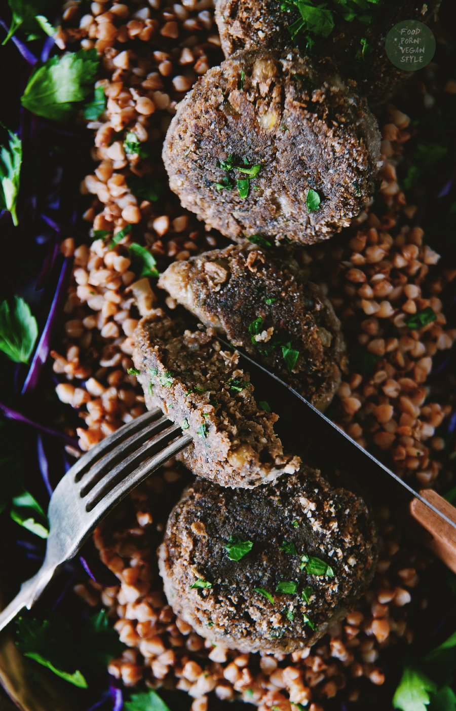 Vegan patties with wild mushrooms and green lentils