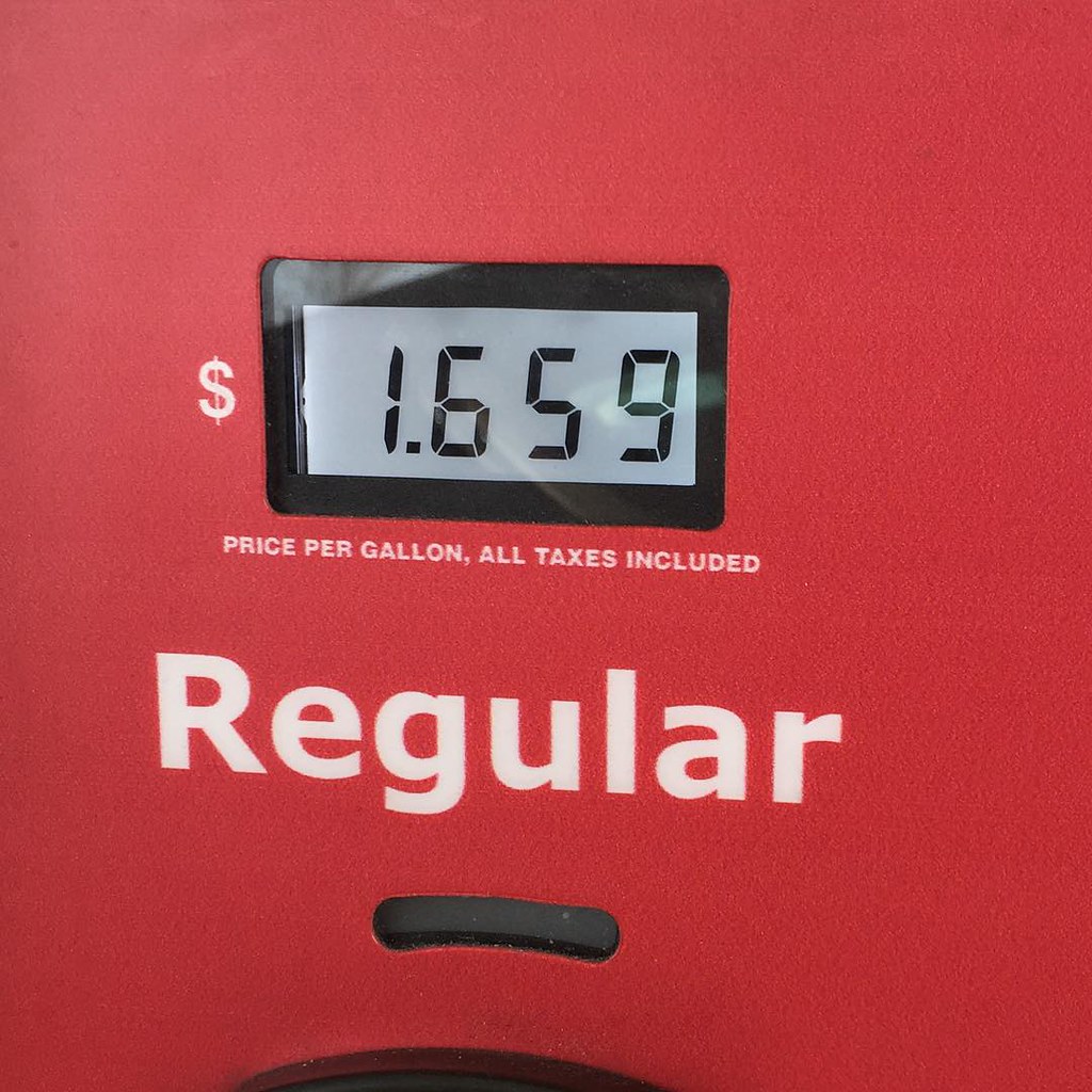 For someone who doesn't own a car, I do like driving, especially when the gas is this cheap. Was having loads of fun until I entered the leviathan road sprawl of our nation's capital. 60 miles of stop and go traffic on I-95 reminded me how much I hate dri