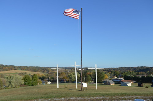 washington county ohio belpre spence road cemetery crosses american flag usa