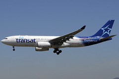 Air Transat A330-243 C-GTSN BCN 06/06/2015