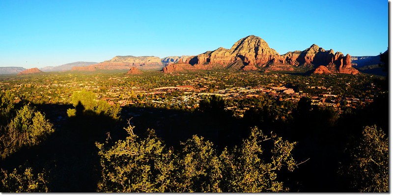 View of Sedona from the Airport Mesa upper scenic overlook 1