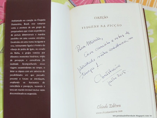 Resenha, livro, Uma aventura no tempo, Christiane de Murville, trilogia, A Caverna Cristalina