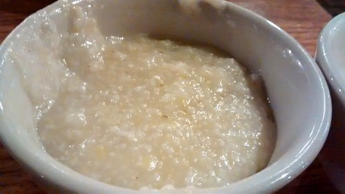 lumberton nc northcarolina robesoncounty crackerbarrel restaurant food eat grits side bowl cereal southern southerntradition hotcereal