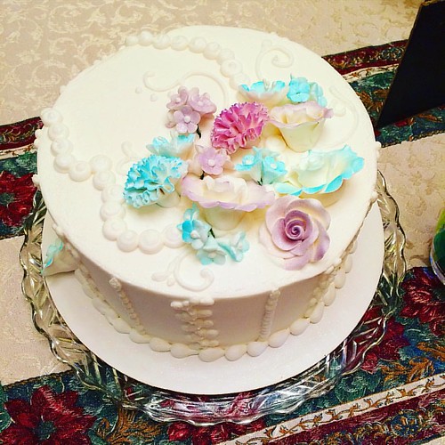 Fancy glitter cake to celebrate Josh's grandmother's 90th birthday. ✨