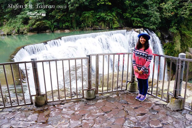 Shifen Waterfall 02
