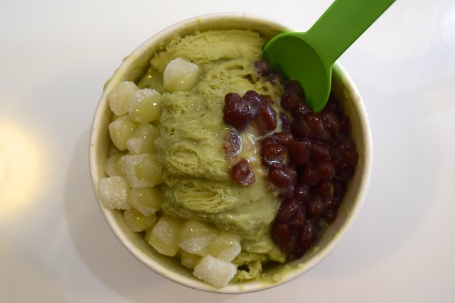 Matcha Taiwanese Shaved Ice with Red Beans & Mochi at Snow L.A., Koreatown | www.rachelphipps.com @rachelphipps
