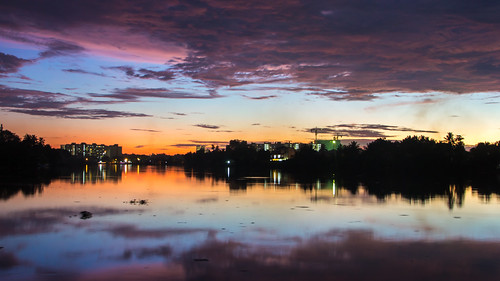 sunset cloud reflection river evening cloudy srilanka colombo kelani peliyagoda