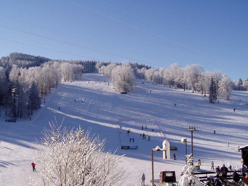 Jednodenní skipas ve Ski centru MIROSLAV s 39% slevou