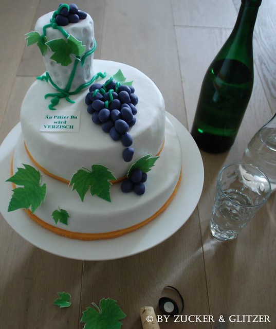 Cake by Sabine Koch of Zucker & Glitzer