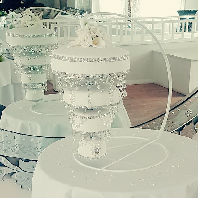 Chandalier Hanging Cake by Natalie Shelton of Imharlias Cuppycakes - Homebaked with Love x