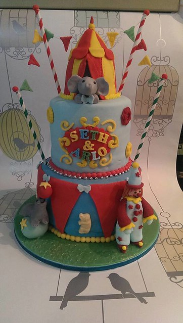 Circus Themed Cake by Cakes Bakes & Sweet Treats
