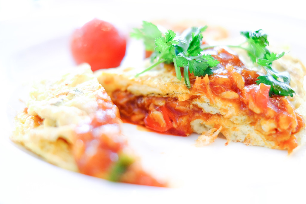 Singapore Marriott Tang Plaza Hotel: Singapore Chilli Crab Omelet