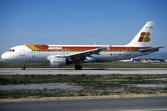 Iberia A320-211 EC-GRH BCN 14/02/1999