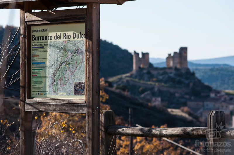 El Mirador del Valle del río Dulce y el Castillo de Pelegrina