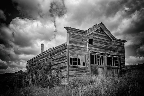 mayville oregon abandoned barn fossil unitedstates us