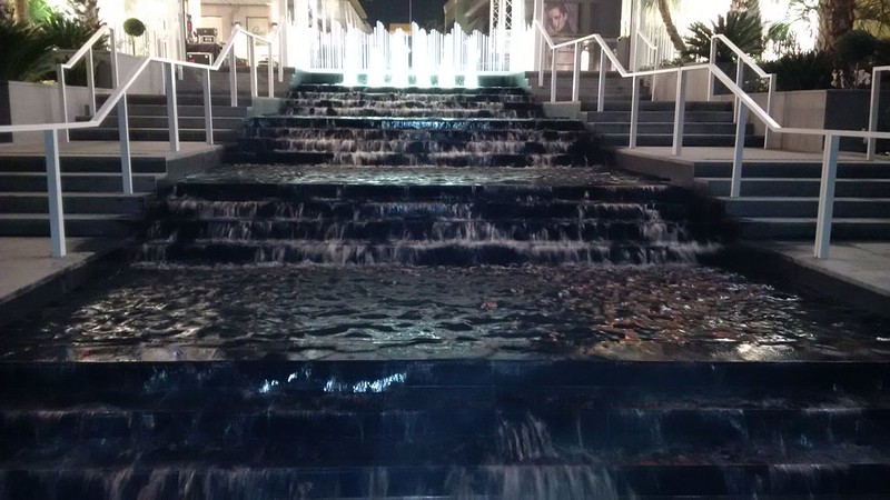 EMTE Service inaugurates new fountains in a shopping centre in Nice (France)