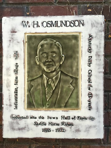 iowa hall fame perry plaque osmundson
