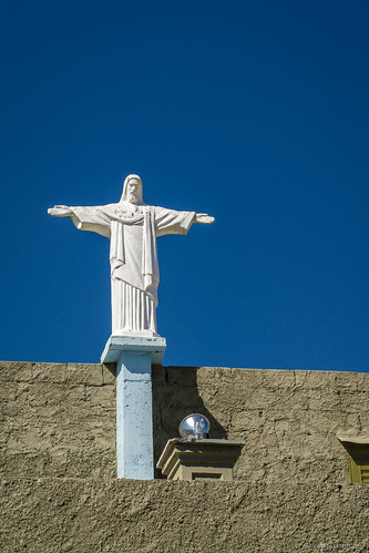 minasgerais statue brasil tiere kuh br religion jesus natur kirche brasilien huhn orte vogel christus formiga glaube rinder ortschaften länder fazendavelha