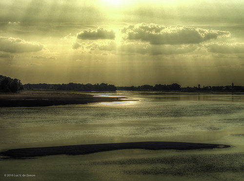 sunset france reflection water river landscape loire lowwater sandbank paysdelaloire saintmathurinsurloire