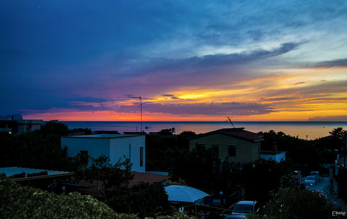 roof sunset sea sky italy home colors photo nikon flickr italia tramonto mare tetto foto case cielo sicily colori sicilia d3100