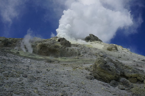 mountain nature landscape rocks iran damavand outdoor mountaineering vulcan sulfur vapors fumes gases mtdamavand volcanicvapors