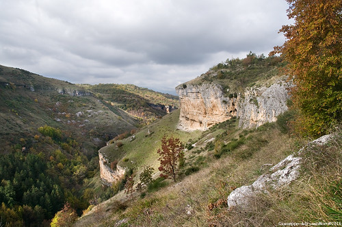 abruzzo abruzzi paesaggio panorama colli hills valley valle sanbartolomeoinlegio roccamorice