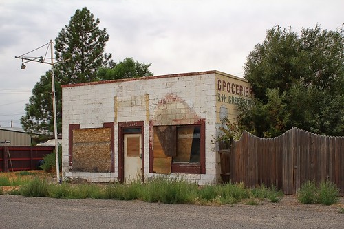 abandoned sign store decay ghost idaho grocery arco dusttodust ashestoashes greenstamps