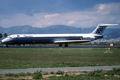 Aviaco MD-88 EC-FGM BCN 09/04/1998