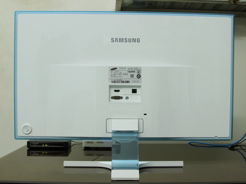 [Quick Review] Samsung S27E360H - Thiết kế lạ mắt, màn PLS và giá khủng 21858552418_5bc1444df1_o